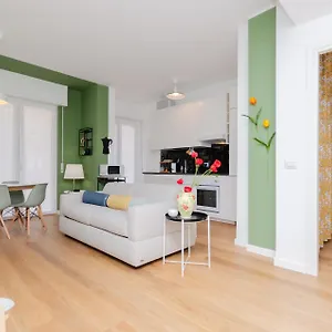 delizioso-appartamento-a-c-netflix-e-balcone.it-lombardy.com/