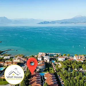 https://wolf-house-peschiera-holiday.hotelinveneto.com